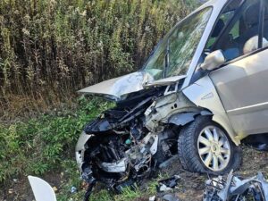 Zderzenie dwóch aut w miejscowości Dobra