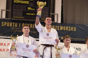 Hubert Goń na szczycie podium